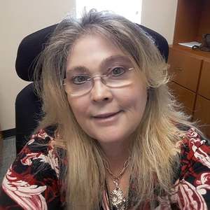 Meet your Posher, Linda